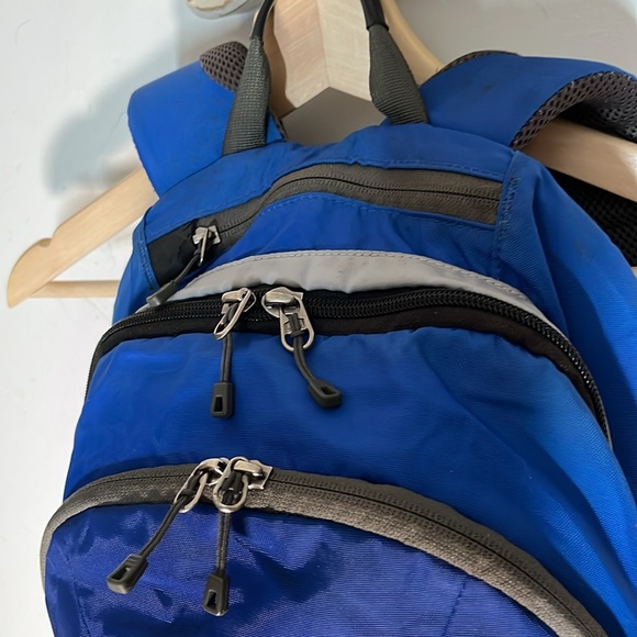 Patagonia Refugio 28L Pack Backpack Blue
Padded Hiking Outdoors Laptop - Picture 5 of 16